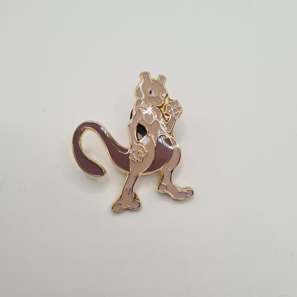 Mewtu Pin